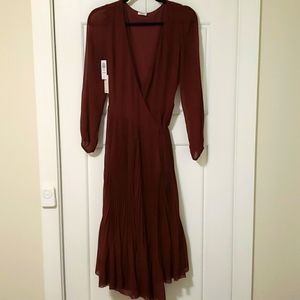 Aritzia Wilfred beaune dress long sleeve